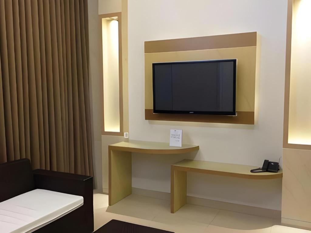 Hotel D' Calia Tarakan Exteriör bild