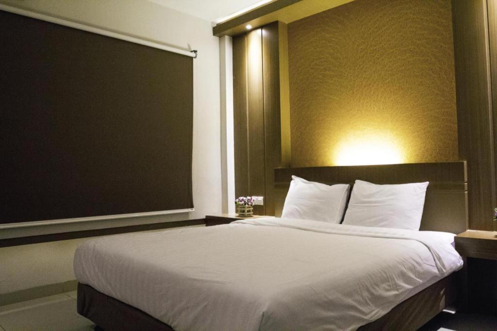 Hotel D' Calia Tarakan Exteriör bild